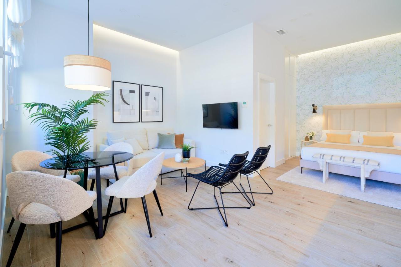 Apartament Lofts Parque De Huelin Malaga Zewnętrze zdjęcie