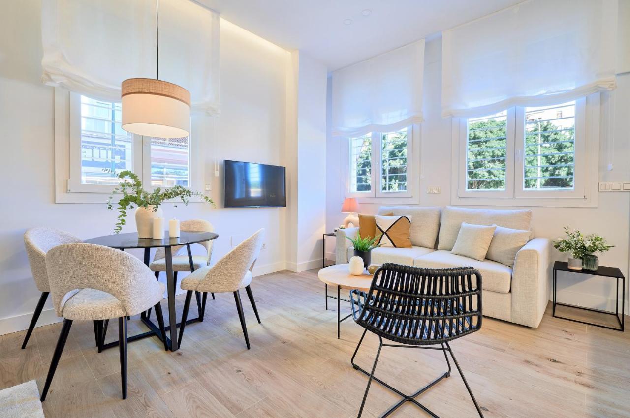 Apartament Lofts Parque De Huelin Malaga Zewnętrze zdjęcie