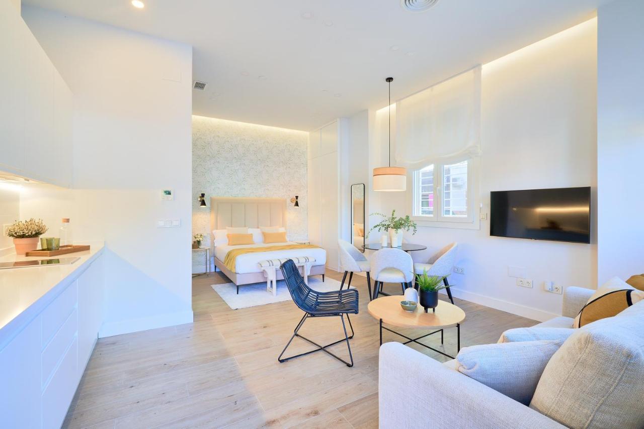 Apartament Lofts Parque De Huelin Malaga Zewnętrze zdjęcie